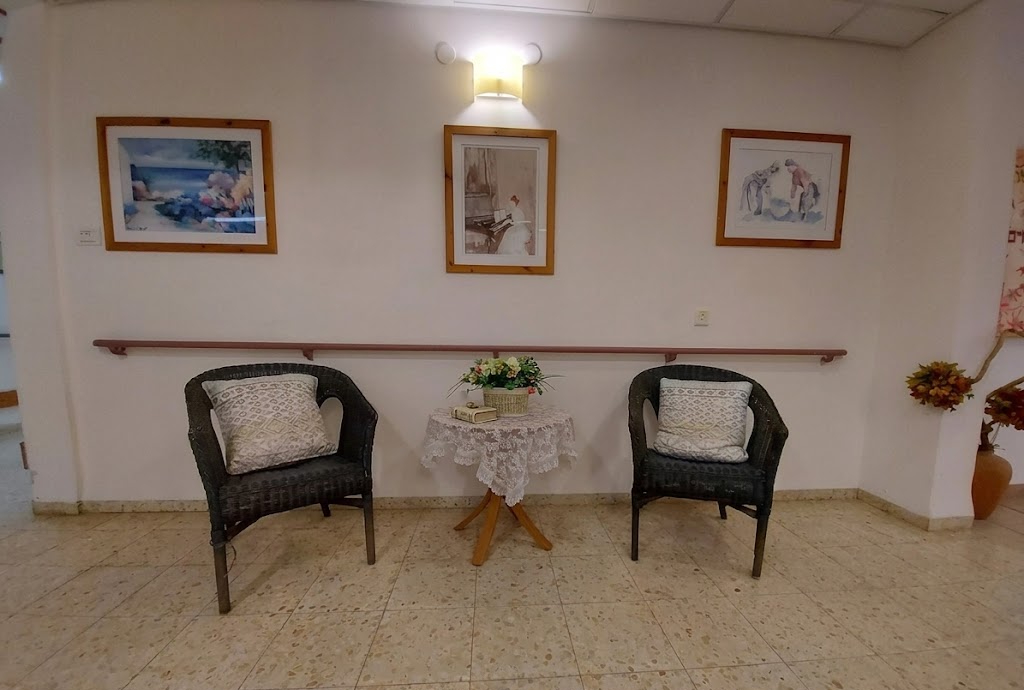 בית שבע כוכבים – הרצליה
